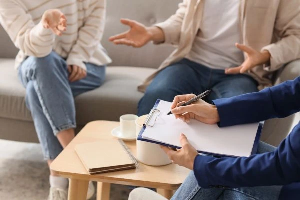 Image of divorce mediation Cwmbran in progress.